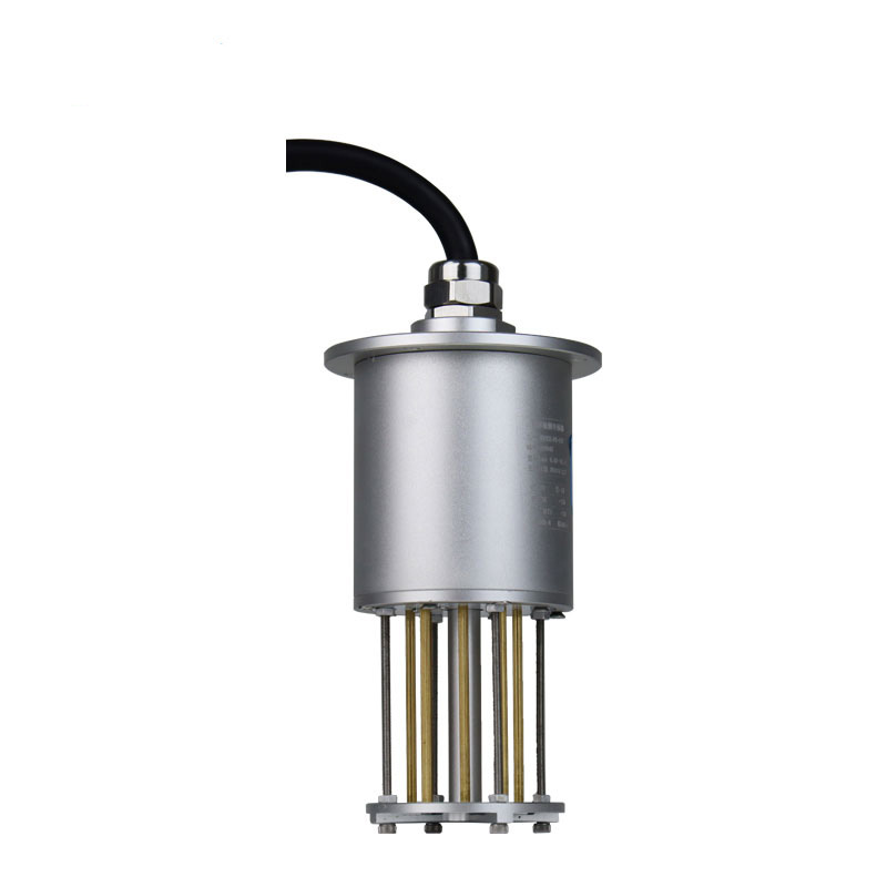 Ice sensor Real-time Monitoring of Ice Thickness on Power Transmission Towers Based on Microwave Technology